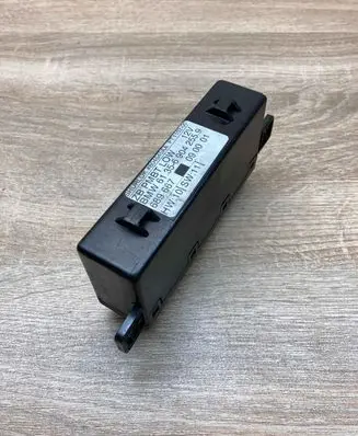 BMW 5 E39 Door control unit/module 6904255 689667 Used