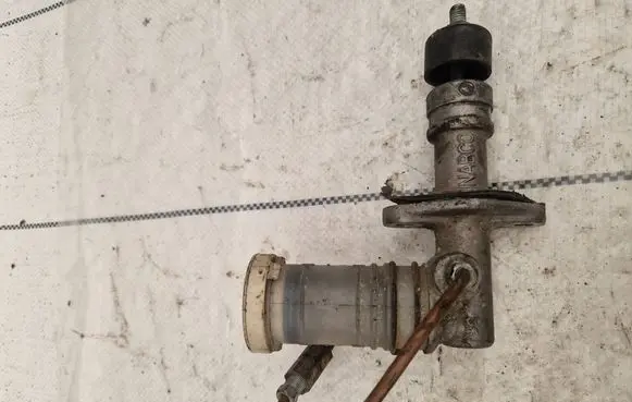 Nissan Patrol 260 Clutch master cylinder 