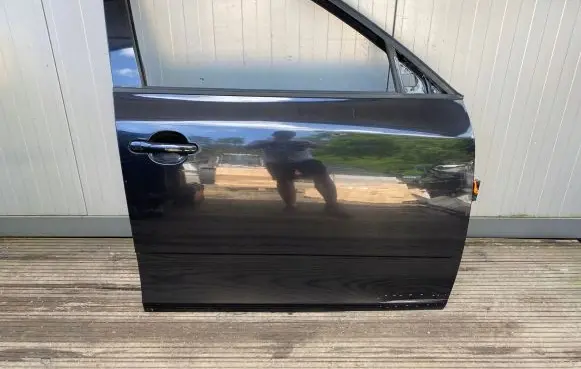 Skoda Fabia Mk2 (5J) Front door
