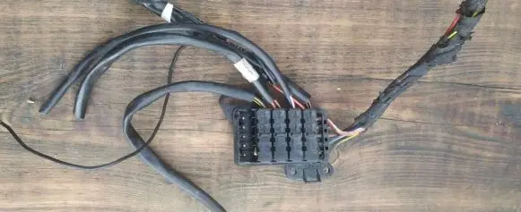 Mercedes-Benz E W124 Fuse module 1245400160
