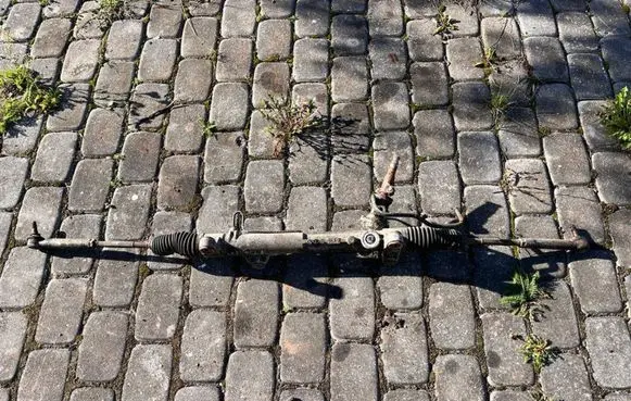Toyota Avensis T250 Steering rack