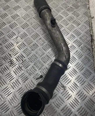 BMW 3 E90 E91 Air intake hose/pipe