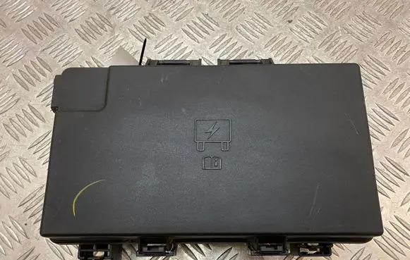 Jeep Grand Cherokee Fuse module 68425200AB