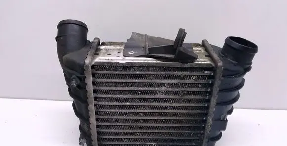 Skoda Fabia Mk1 (6Y) Intercooler radiator 6Q0145804 038906051 862397