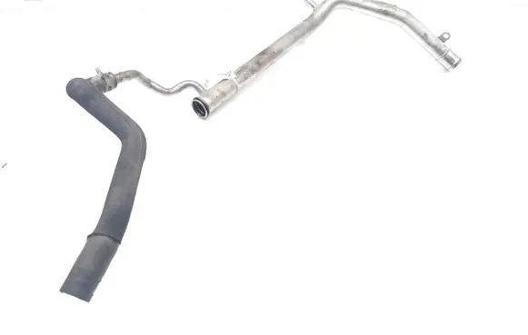 Engine coolant pipe/hose