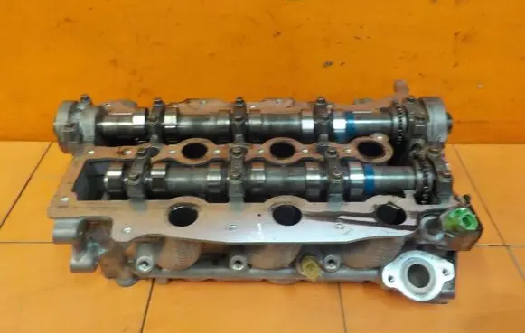 Land Rover Range Rover L405 Engine head 9X2Q6C064DA KOMPLETNA