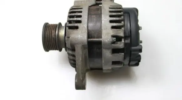 Opel Insignia A Generator/alternator 13502583