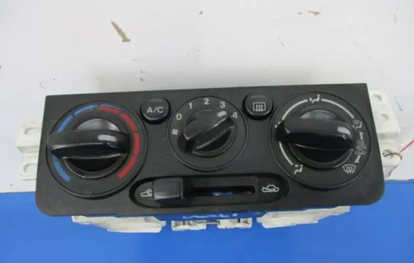 Mazda Demio Climate control unit DC7261190A