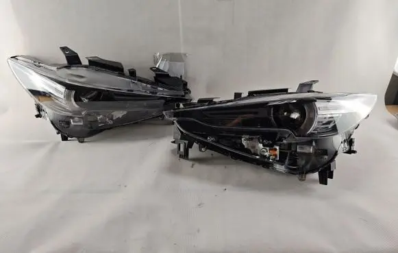 Mazda CX-5 II Headlights/headlamps set 