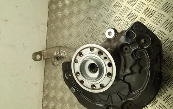 Mercedes-Benz GLC C254 Front wheel hub A2540100