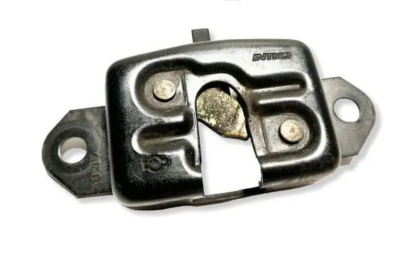 Nissan Navara Tailgate lock latch B2616 INTIGR
