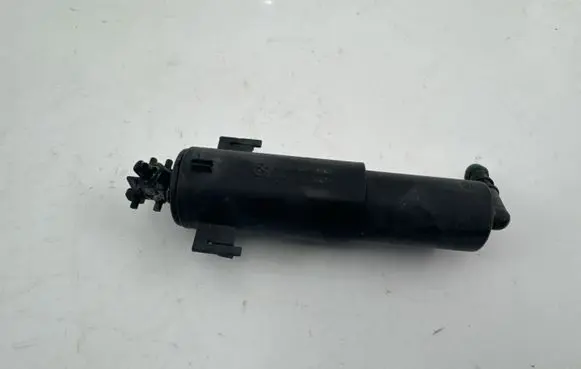 BMW X5 E70 Headlight washer spray nozzle 13037710