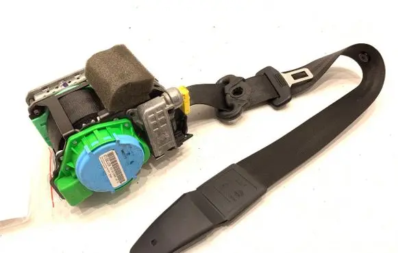 Audi A4 S4 B8 8K Front seatbelt