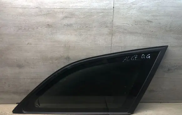 Audi A6 C7 Front door window glass four-door 43R00082 DOT90AS2M40A A011404