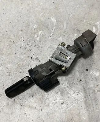 Ford Focus Ignition lock 3M513f880