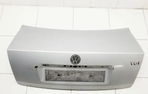 Volkswagen PASSAT B5 Tailgate/trunk/boot lid