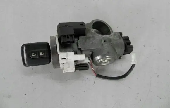 Nissan Primera Ignition lock 