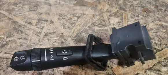 Volvo XC70 Wiper control stalk 30669742