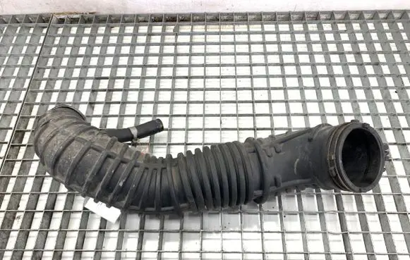Hyundai ix35 Intercooler hose/pipe 281302S050