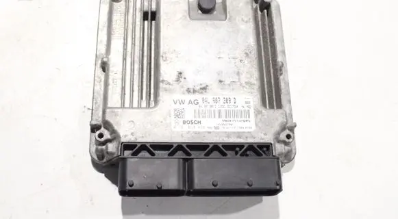 Skoda Octavia Mk3 (5E) Engine control unit/module 04L907309D 0281018498