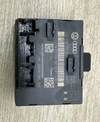 Volkswagen Touareg II Door control unit/module 4H0959795B