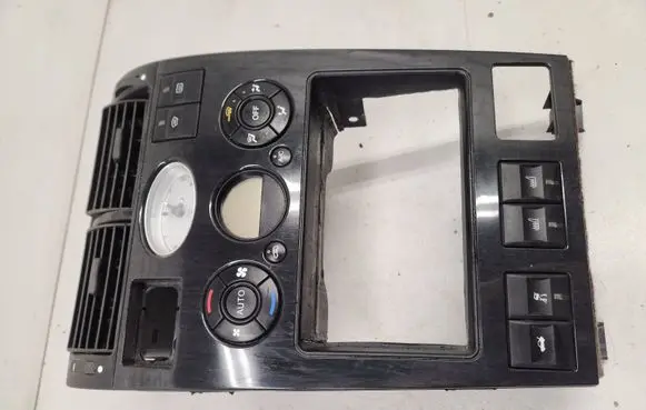 Ford Mondeo Mk III Dash center air vent grill 1S7118522