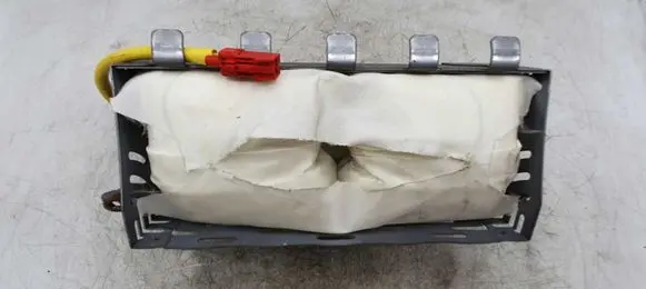 Mitsubishi Outlander Passenger airbag MN134946 E00103604POU