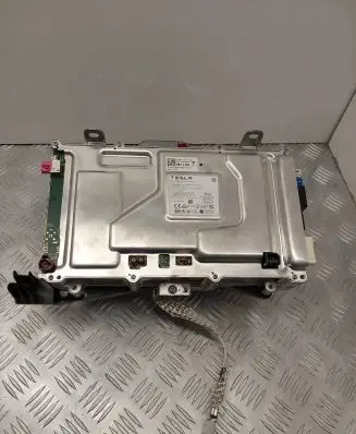 Tesla Model 3 Other control units/modules 168127100E 1960100 PQA22160A06433