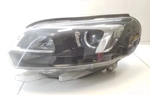 Opel Vivaro Headlight/headlamp 165622818000 1656228180