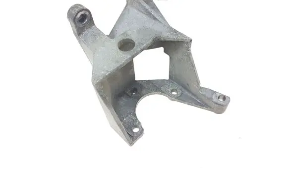 Subaru Legacy Generator/alternator bracket 