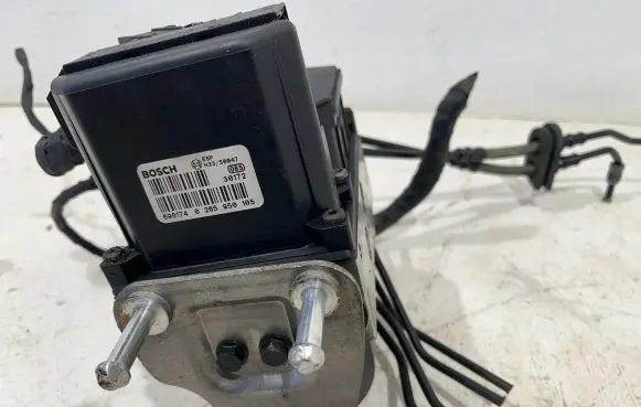 Volkswagen Phaeton ABS Pump 0265950105