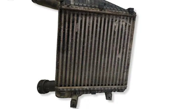 Volkswagen Touareg I Intercooler radiator 7L6145804