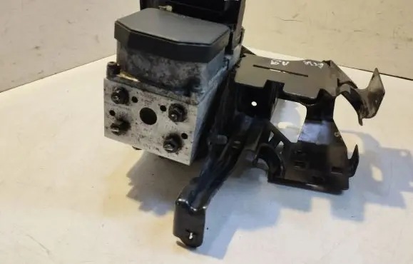 Audi A4 S4 B5 8D ABS Pump 3B0614111 0130108101
