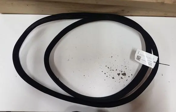 Mercedes-Benz C W204 Front door rubber seal