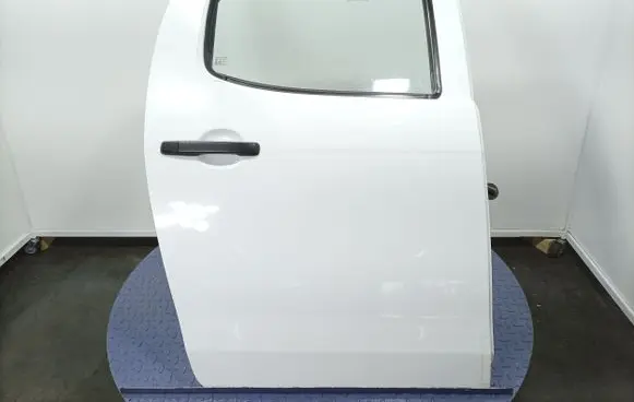 Isuzu D-Max Rear door