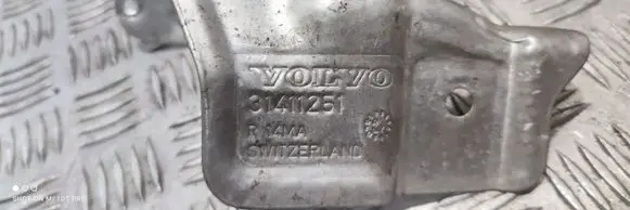 Heat shield in engine bay