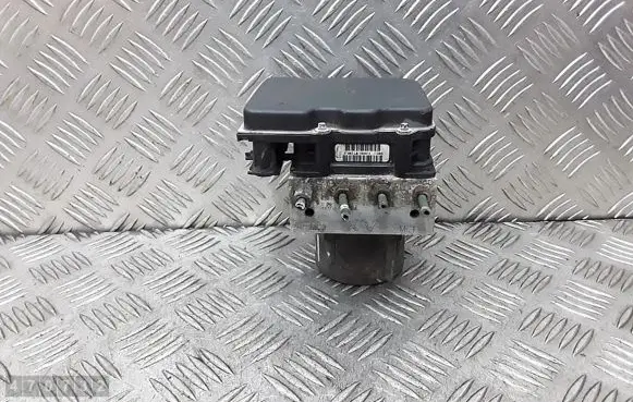 Toyota Avensis T270 ABS Pump 0265951567