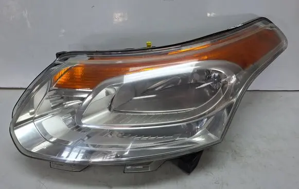 Citroen C3 Picasso Headlight/headlamp S27647885 9681873980