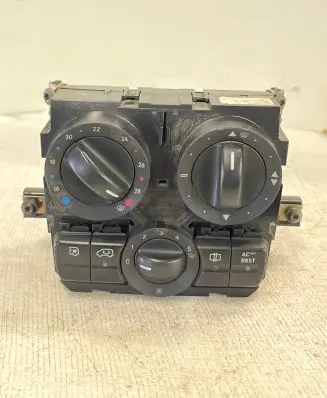 Mercedes-Benz Vito Viano W639 Climate control unit A6394450205 5HB00851201 A6394460828