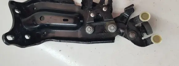 Seat Alhambra (Mk2) Sliding door lower roller guide/hinge 7N0843398D 7N0843398E