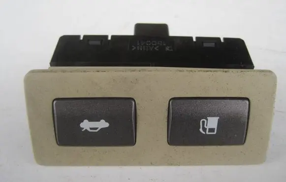 Lexus LS 460 - 600H Fuel tank opening switch 15C041