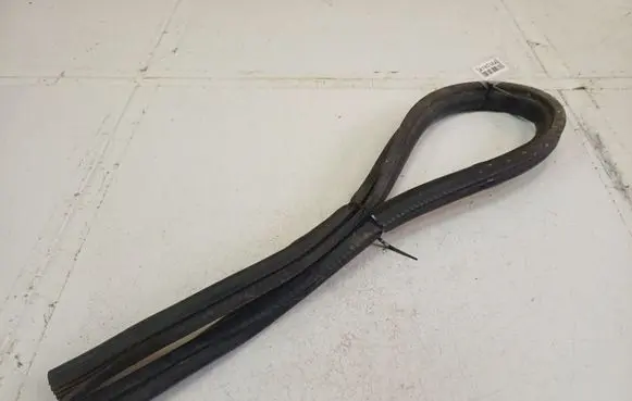 Ford Mondeo Mk III Rubber seal front coupe door 