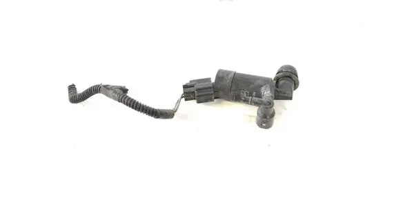 Ford Focus Windscreen/windshield washer pump BV6117K624BB