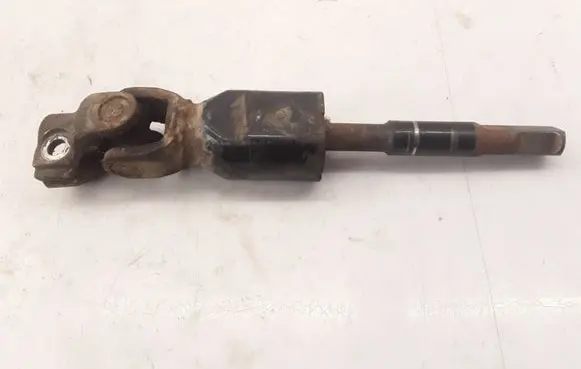 Nissan Almera N16 Steering column universal joint