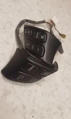 Mazda 6 Steering wheel buttons/switches 