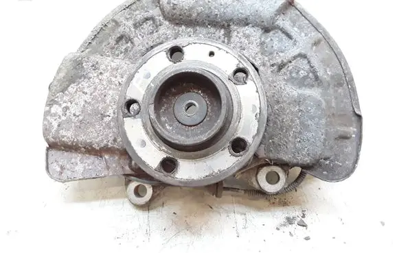 Volvo XC90 Front wheel hub spindle knuckle