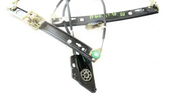 Audi A1 Front window lifting mechanism without motor