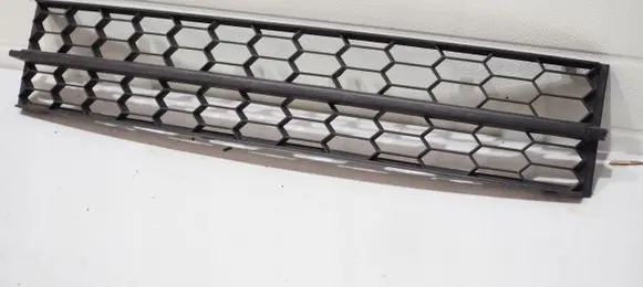 Skoda Octavia Mk3 (5E) Front bumper lower grill 5E0853677