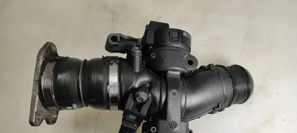 Peugeot 308 Throttle valve 9660030480 25365285
