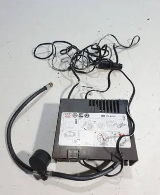 BMW 3 E90 E91 Tire air pump compressor 